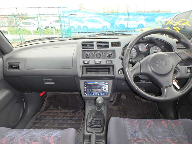 Toyota RAV4 photo 10