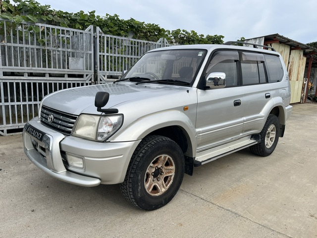 Toyota Land Cruiser Prado photo 3