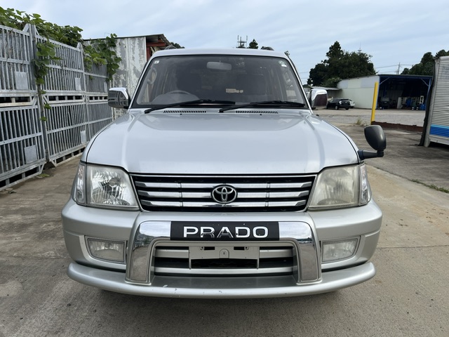 Toyota Land Cruiser Prado photo 8