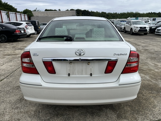 Toyota Premio fotoğraf 7