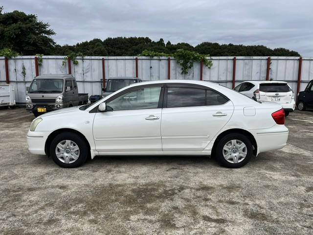 Toyota Premio fotoğraf 6