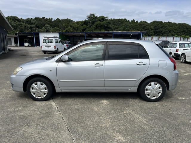 Toyota Corolla Runx fotoğraf 6