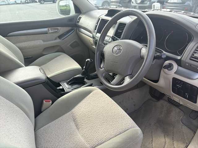 Toyota Land Cruiser Prado fotoğraf 13