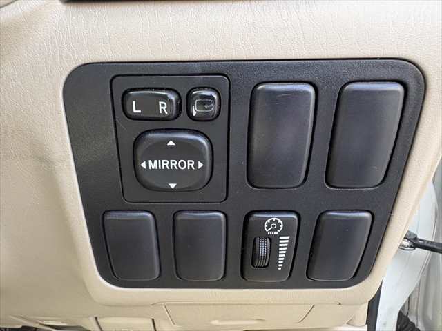 Toyota Land Cruiser Prado fotoğraf 11