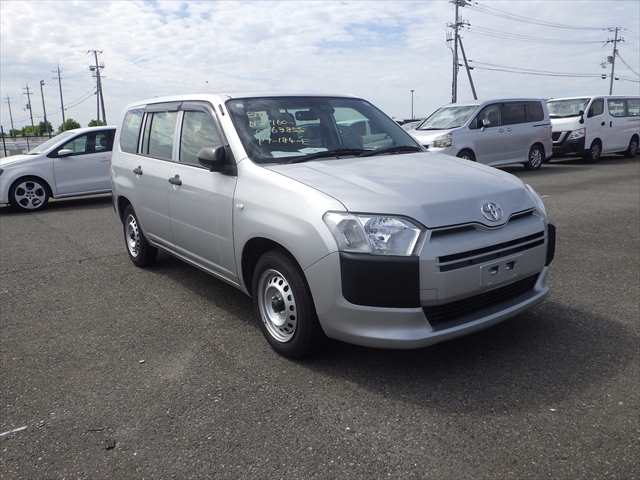Toyota Probox Van photo 10