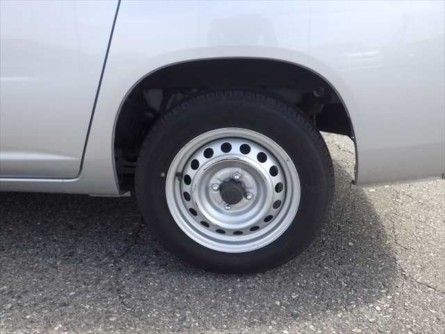 Toyota Probox Van photo 14