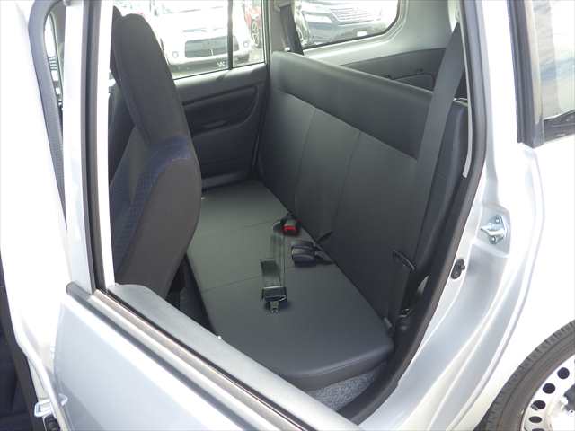 Toyota Probox Van photo 16