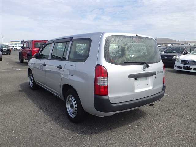 Toyota Probox Van photo 17