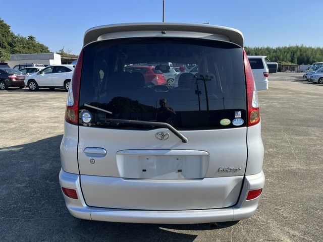 Toyota Funcargo fotoğraf 7
