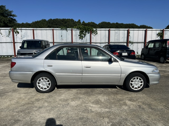 Toyota Carina photo 5