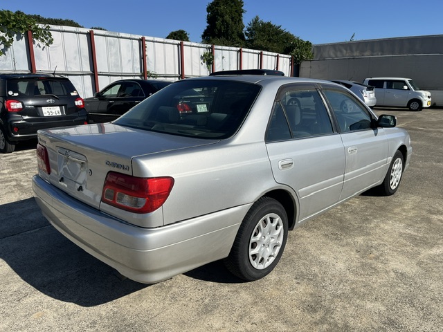 Toyota Carina photo 4