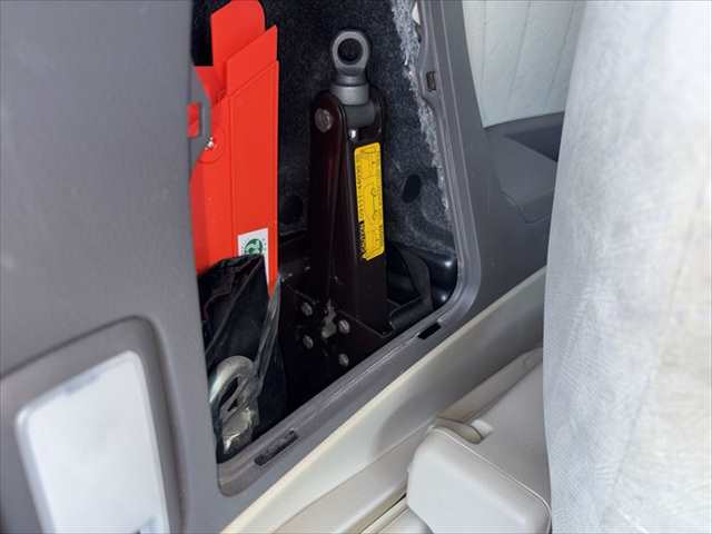 Toyota Alphard fotoğraf 18