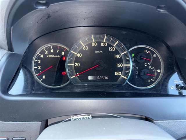 Toyota Alphard fotoğraf 6