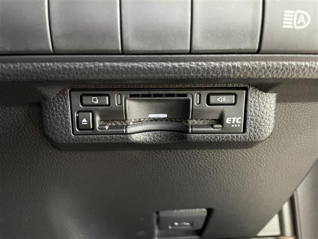 Toyota Corolla Sport photo 16