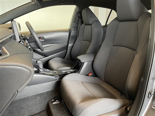 Toyota Corolla Sport photo 26