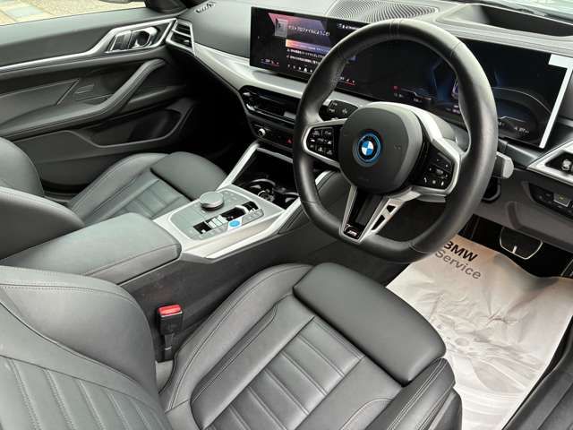 BMW i4 fotoğraf 19
