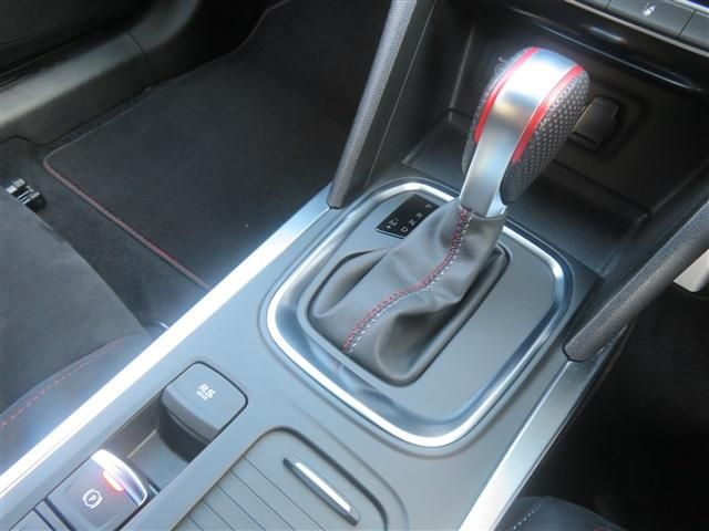 Renault Megane fotoğraf 17