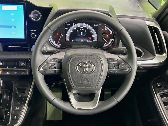 Toyota Voxy fotoğraf 12