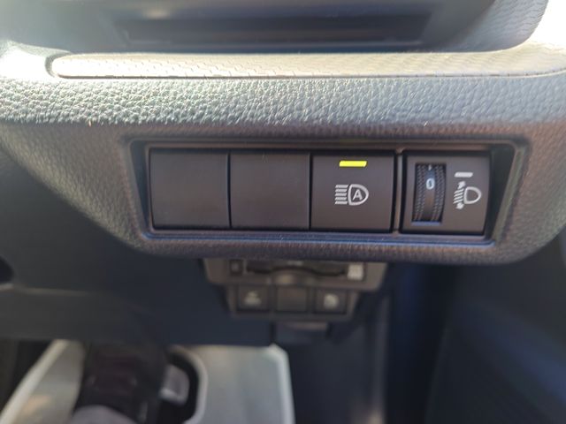 Toyota Prius fotoğraf 21