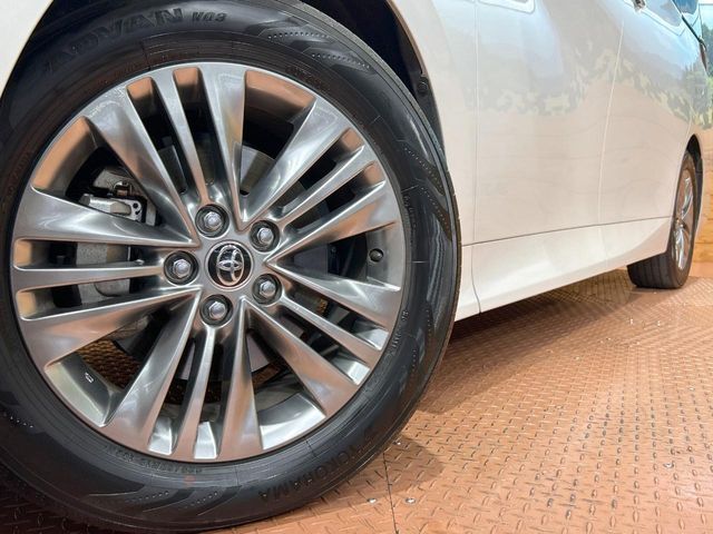 Toyota Alphard fotoğraf 14